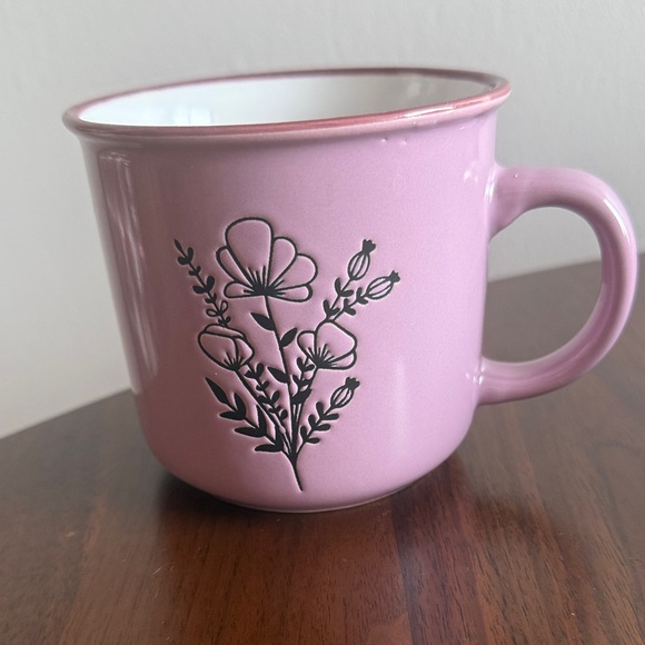 Pink Ceramic Mug with French Text - Picture 2 of 3